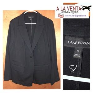 Long sleeve black profesional jacket.